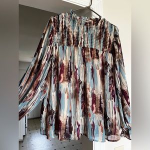 Beautiful Entro flowy shirt size s